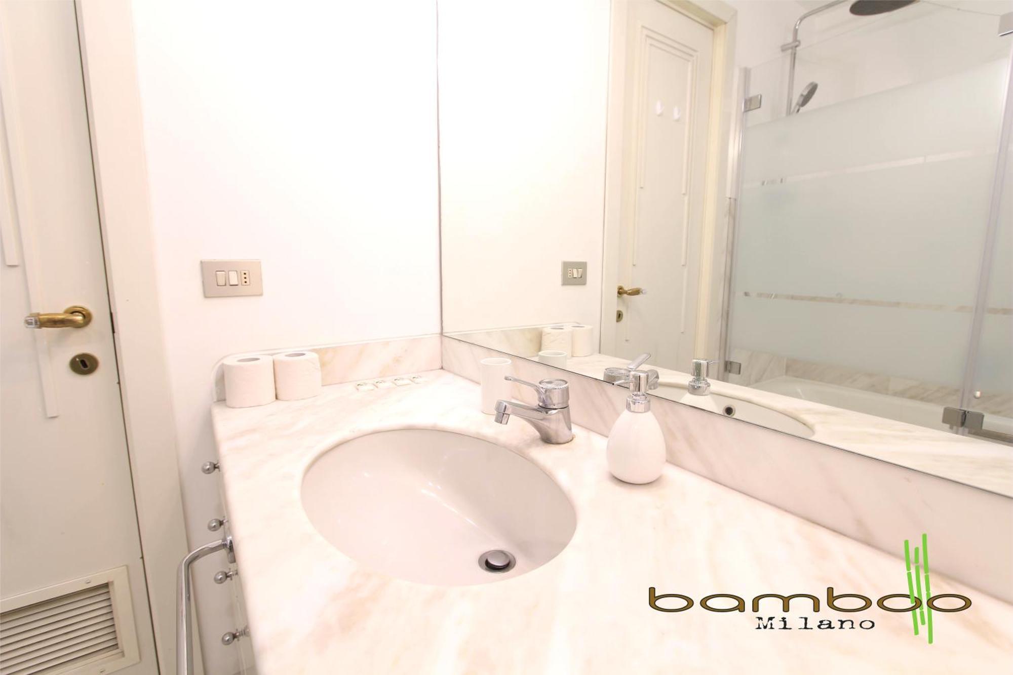 Bamboo Milano Unione Top Class Eksteriør bilde
